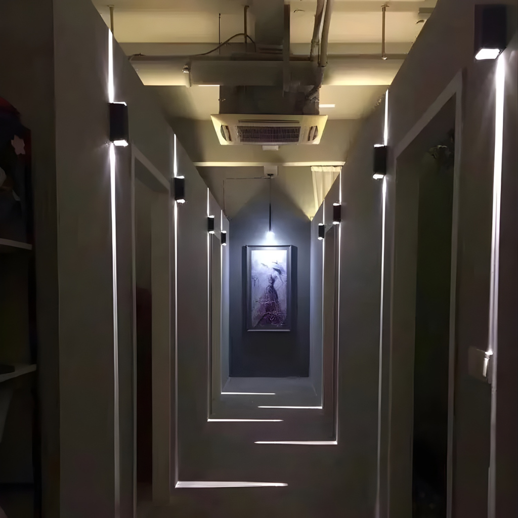 Axis Wall Lamp