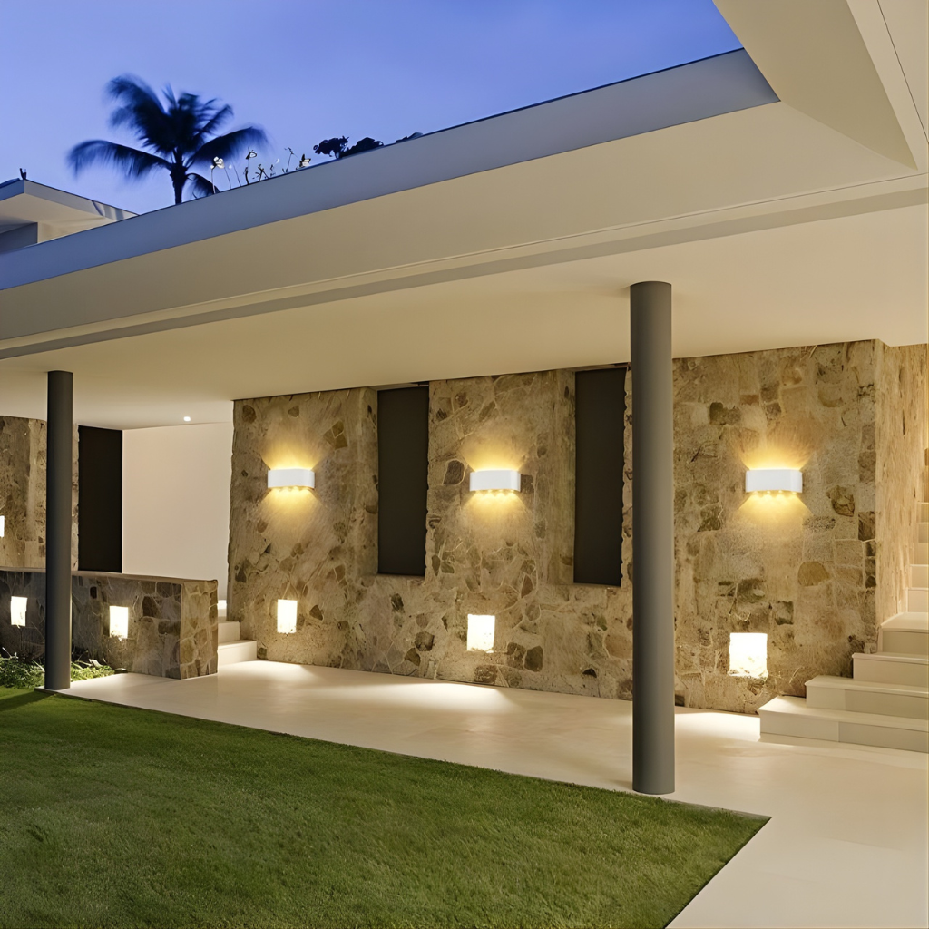Raylix Wall Lamp