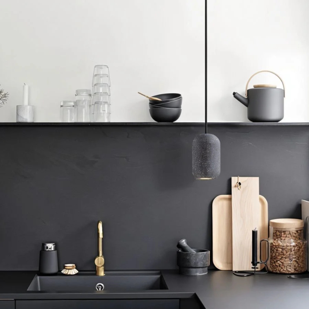 Tavern Pendant Light