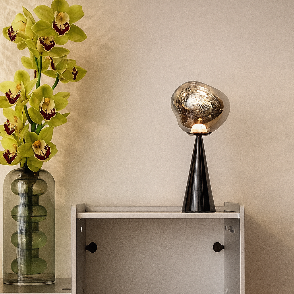 Vorn Table Lamp