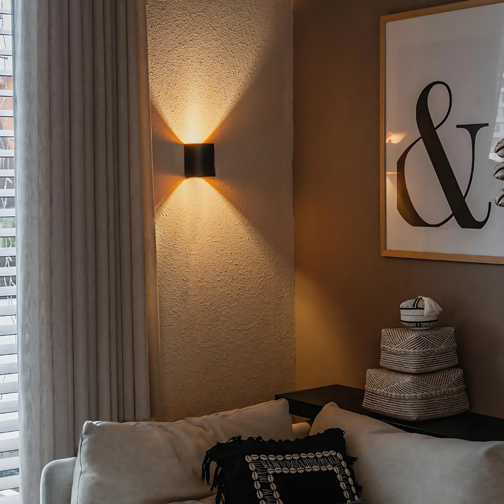 Raylix Wall Lamp