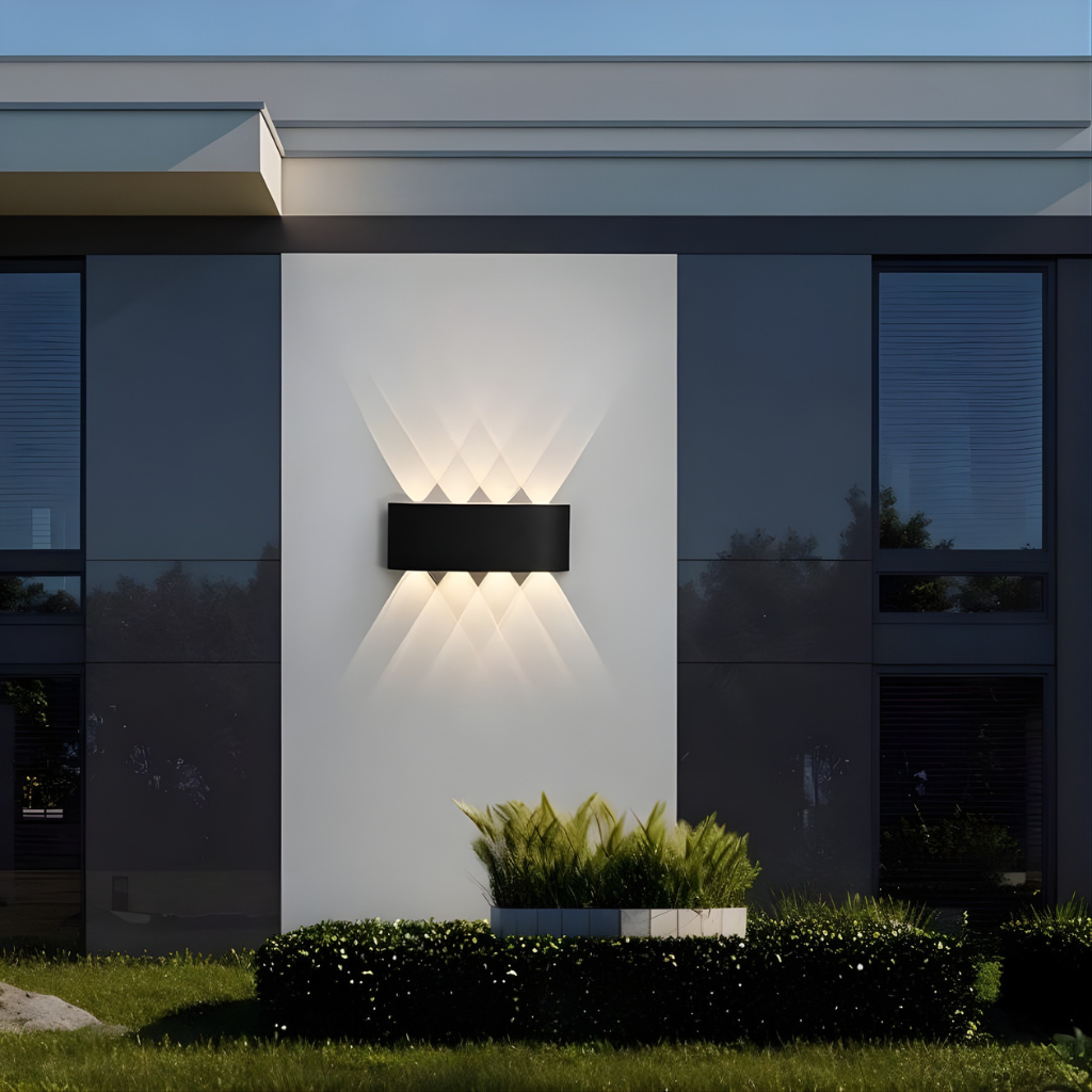 Raylix Wall Lamp