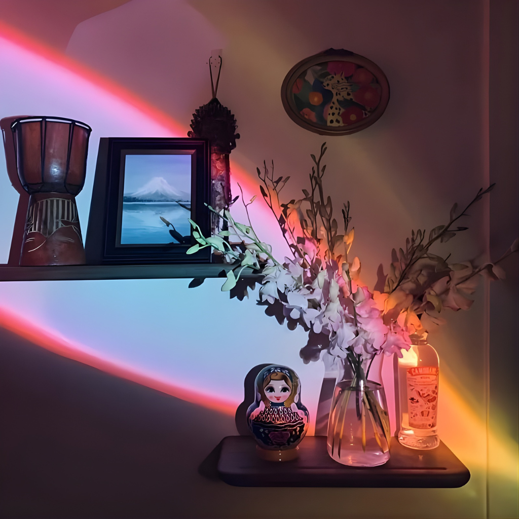 GlintWave Table Lamp